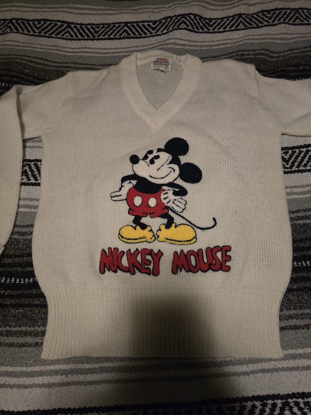 Vintage 1970's Embroidered Disney Mickey Mouse White V‑Neck Sweater / Small - Picture 2 of 5